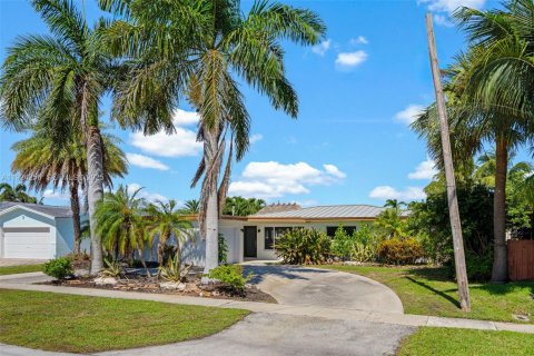 Casa en venta en Pompano Beach, Florida, 3 dormitorios, 158.21 m2 № 1983060 - foto 3