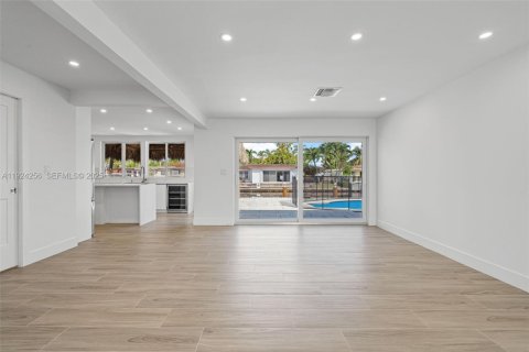 Casa en venta en Pompano Beach, Florida, 3 dormitorios, 158.21 m2 № 1983060 - foto 9