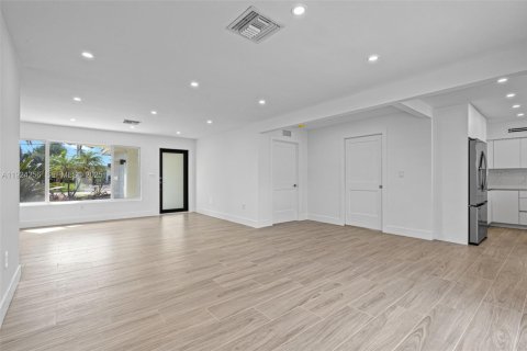 Casa en venta en Pompano Beach, Florida, 3 dormitorios, 158.21 m2 № 1983060 - foto 11