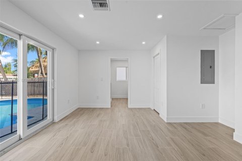 Casa en venta en Pompano Beach, Florida, 3 dormitorios, 158.21 m2 № 1983060 - foto 28