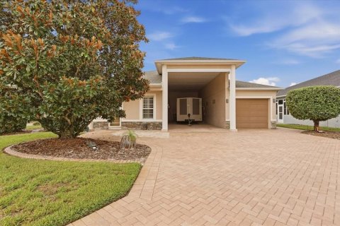 Casa en Polk City, Florida 2 dormitorios, 166.48 m2 № 2388313
