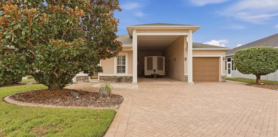 Casa en Polk City, Florida 2 dormitorios, 166.48 m2 № 2388313