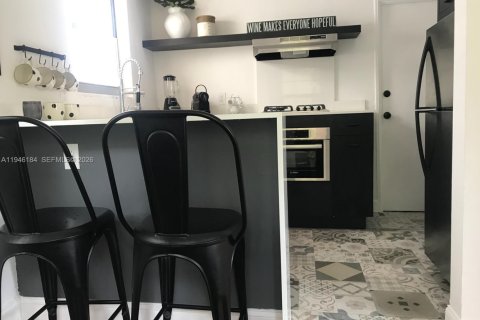 Apartment in Miami Beach, Florida 1 bedroom, 77.11 sq.m. № 2002735 - photo 13