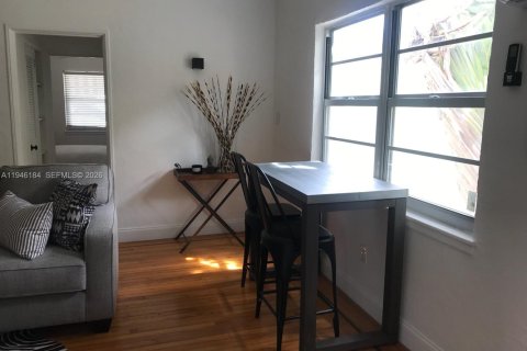 Apartment in Miami Beach, Florida 1 bedroom, 77.11 sq.m. № 2002735 - photo 8