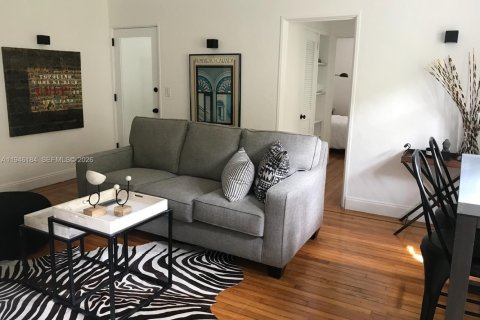 Apartment in Miami Beach, Florida 1 bedroom, 77.11 sq.m. № 2002735 - photo 6