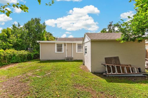 House in Tampa, Florida 3 bedrooms, 104.98 sq.m. № 2396313 - photo 30