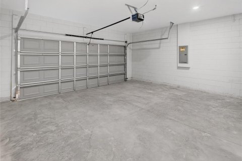 Villa ou maison à louer à Dunnellon, Floride: 4 chambres, 170.29 m2 № 2413418 - photo 25