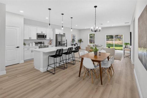Villa ou maison à louer à Dunnellon, Floride: 4 chambres, 170.29 m2 № 2413418 - photo 5