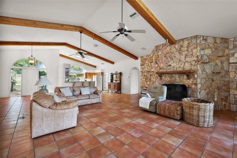 Casa en venta en Umatilla, Florida, 3 dormitorios, 230.86 m2 № 1722347 - foto 4