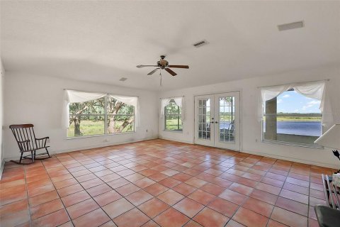 Casa en venta en Umatilla, Florida, 3 dormitorios, 230.86 m2 № 1722347 - foto 13