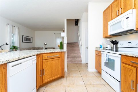 Touwnhouse à louer à Kissimmee, Floride: 4 chambres, 151.99 m2 № 2433676 - photo 15