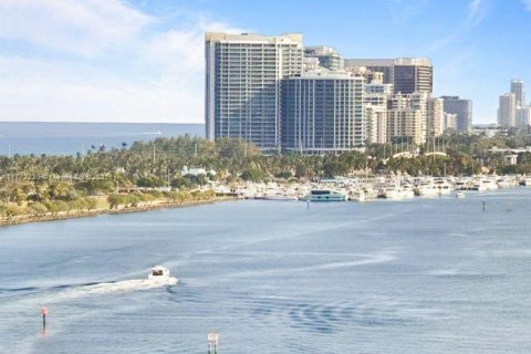 Condominio en venta en Sunny Isles Beach, Florida, 1 dormitorio, 65.5 m2 № 2021564 - foto 6