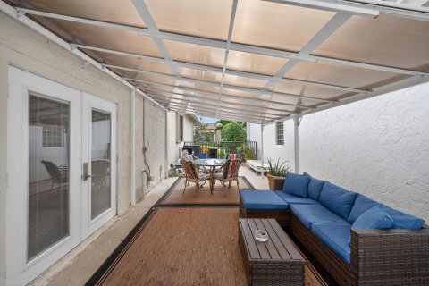Villa ou maison à vendre à Boynton Beach, Floride: 3 chambres, 161.19 m2 № 2187048 - photo 23