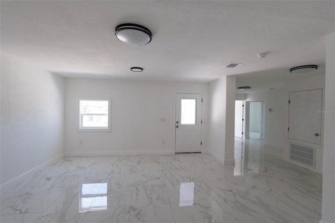Casa en venta en Winter Garden, Florida, 4 dormitorios, 133.22 m2 № 2205482 - foto 29