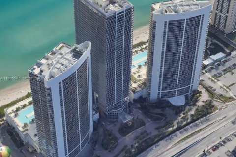 Condominio en venta en Hallandale Beach, Florida, 3 dormitorios, 145.95 m2 № 2044814 - foto 6