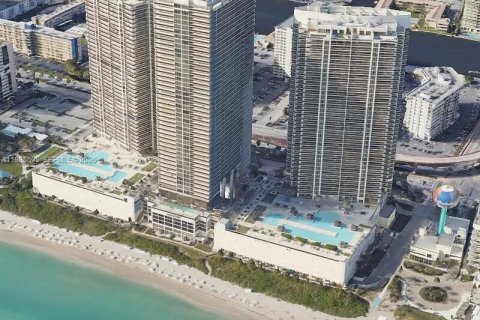 Condominio en venta en Hallandale Beach, Florida, 3 dormitorios, 145.95 m2 № 2044814 - foto 4