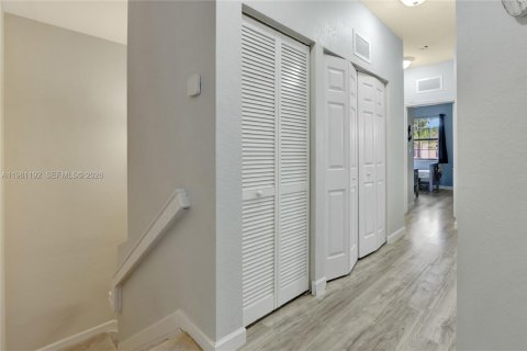 Touwnhouse à vendre à Homestead, Floride: 3 chambres, 151.24 m2 № 2044351 - photo 9