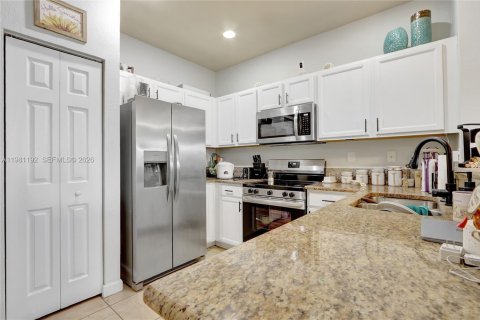 Touwnhouse à vendre à Homestead, Floride: 3 chambres, 151.24 m2 № 2044351 - photo 5