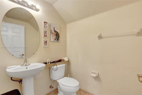 Touwnhouse à vendre à Homestead, Floride: 3 chambres, 151.24 m2 № 2044351 - photo 8
