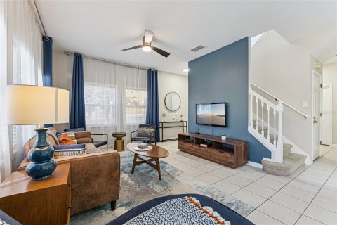 Townhouse in Kissimmee, Florida 4 bedrooms, 153.29 sq.m. № 2144755 - photo 3