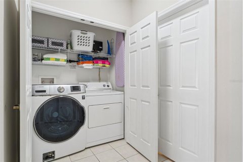 Townhouse in Kissimmee, Florida 4 bedrooms, 153.29 sq.m. № 2144755 - photo 16