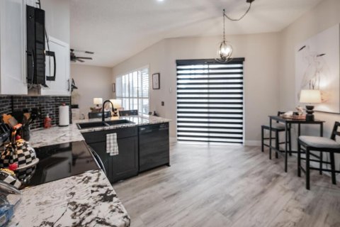 Villa ou maison à vendre à Wellington, Floride: 3 chambres, 149.39 m2 № 2386991 - photo 11