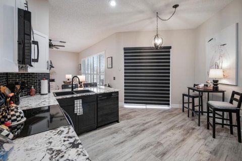 Villa ou maison à vendre à Wellington, Floride: 3 chambres, 149.39 m2 № 2386991 - photo 12