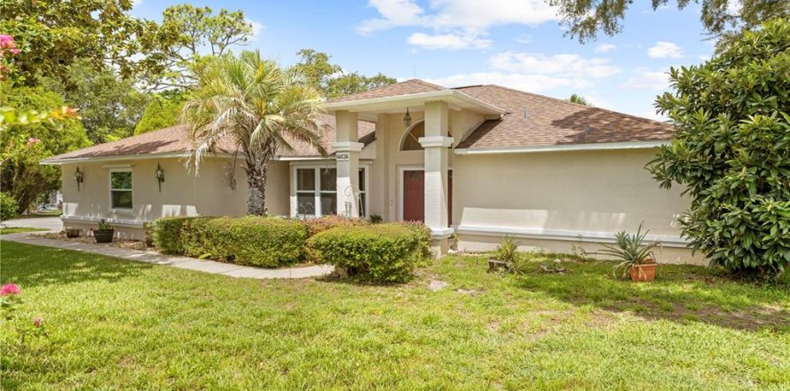 Casa en Spring Hill, Florida 3 dormitorios, 204.57 m2 № 1837578