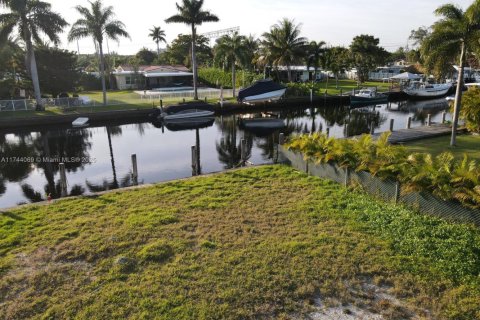 Terreno en venta en Dania Beach, Florida № 1859904 - foto 22