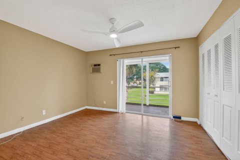 Condo in West Palm Beach, Florida, 1 bedroom № 2169909 - photo 13