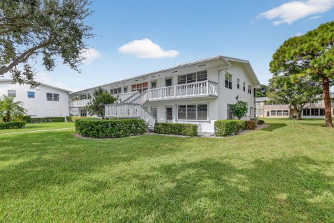 Condo in West Palm Beach, Florida, 1 bedroom № 2169909 - photo 21
