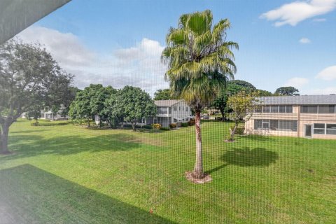 Condo in West Palm Beach, Florida, 1 bedroom № 2169909 - photo 19