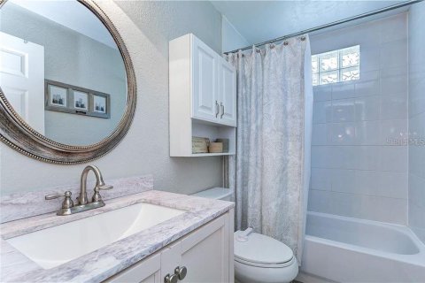 Villa ou maison à louer à Tampa, Floride: 4 chambres, 186.55 m2 № 2157897 - photo 20