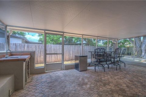 Villa ou maison à louer à Tampa, Floride: 4 chambres, 186.55 m2 № 2157897 - photo 24