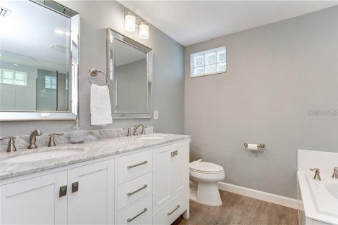 Villa ou maison à louer à Tampa, Floride: 4 chambres, 186.55 m2 № 2157897 - photo 15
