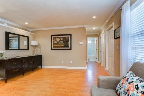 Villa ou maison à louer à Tampa, Floride: 4 chambres, 186.55 m2 № 2157897 - photo 5