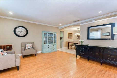Villa ou maison à louer à Tampa, Floride: 4 chambres, 186.55 m2 № 2157897 - photo 4