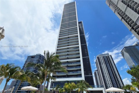 Copropriété à louer à Miami, Floride: 3 chambres, 104.52 m2 № 1960087 - photo 1