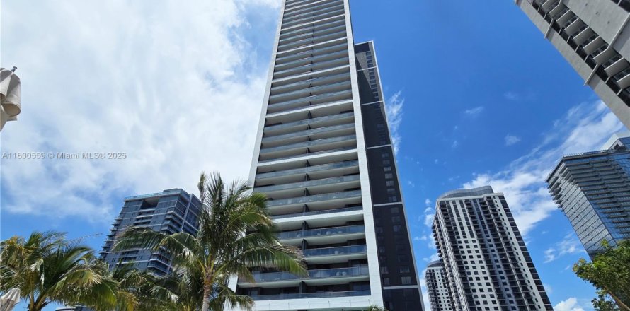 Condo à Miami, Floride, 3 chambres № 1960087