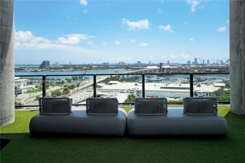 Copropriété à louer à Miami, Floride: 3 chambres, 104.52 m2 № 1960087 - photo 28