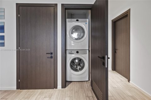 Copropriété à louer à Miami, Floride: 3 chambres, 104.52 m2 № 1960087 - photo 24