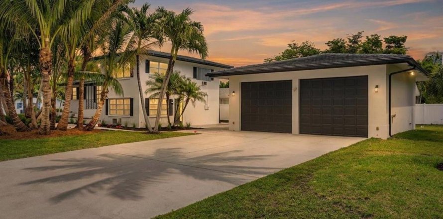 Villa ou maison à Pompano Beach, Floride 3 chambres, 193.52 m2 № 2365207