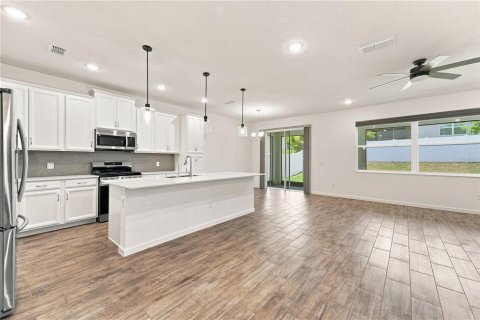 Villa ou maison à vendre à Mount Dora, Floride: 4 chambres, 223.89 m2 № 2259421 - photo 6