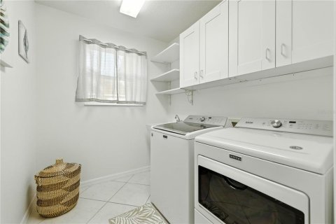 Купить виллу или дом в Оксфорд, Флорида 5 комнат, 170.85м2, № 1880589 - фото 25