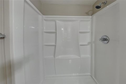 Villa ou maison à louer à Valrico, Floride: 3 chambres, 101.45 m2 № 2385947 - photo 10