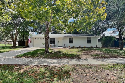Villa ou maison à louer à Valrico, Floride: 3 chambres, 101.45 m2 № 2385947 - photo 2