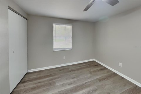 Villa ou maison à louer à Valrico, Floride: 3 chambres, 101.45 m2 № 2385947 - photo 11
