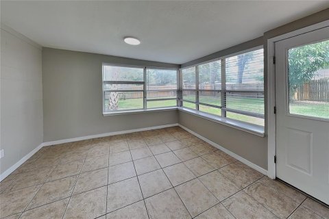 Villa ou maison à louer à Valrico, Floride: 3 chambres, 101.45 m2 № 2385947 - photo 15