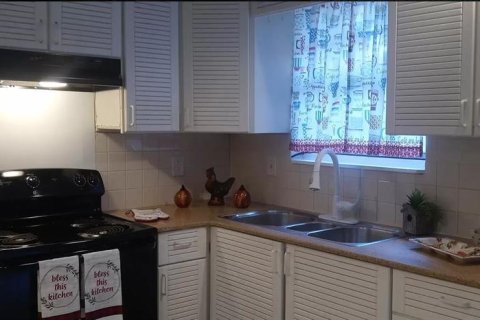 Купить коммерческую недвижимость в Клируотер, Флорида 4 спальни, 169.08м2, № 2304768 - фото 17