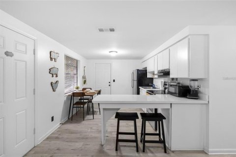 Appartement à louer à Tampa, Floride: 2 chambres, 77.29 m2 № 2134067 - photo 7